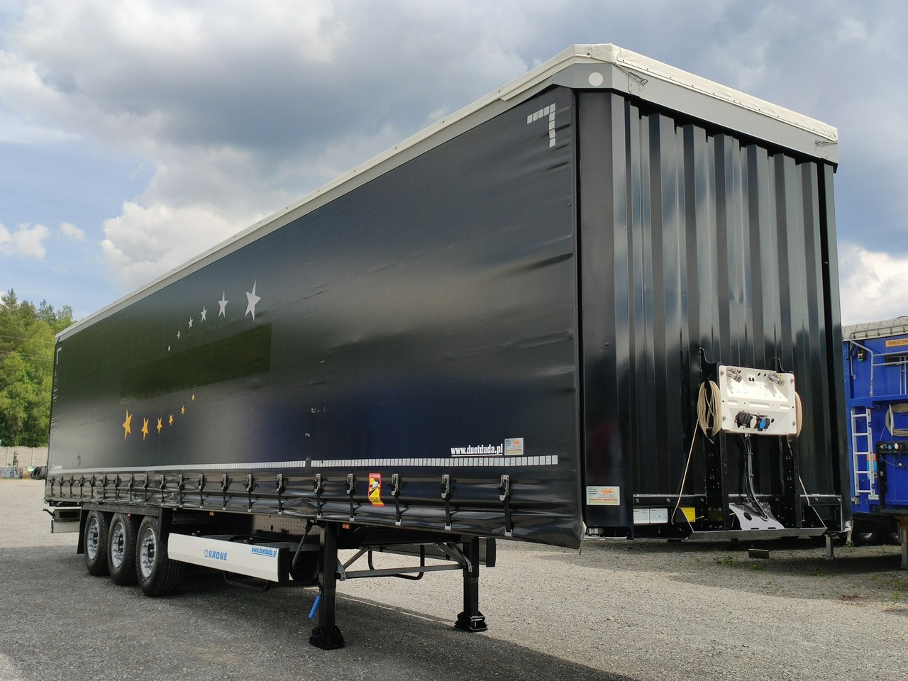 Krone SD Standard 3 Osie Multilock - Curtainsider semi-trailer: picture 4 Krone SD Standard 3 Osie Multilock - Curtainsider semi-trailer: picture 4