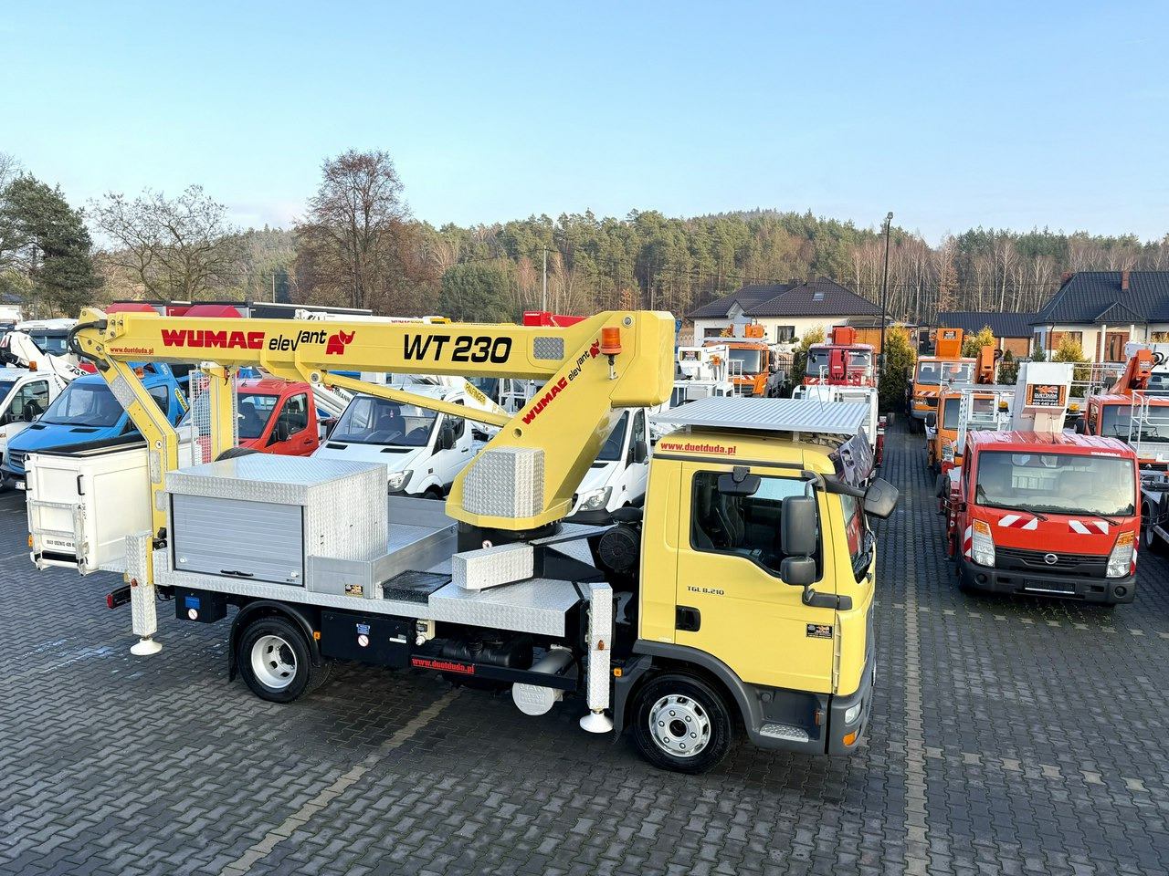 MAN TGL 8.210 Zwyżka WUMAG WT 230 23m w bok 18m podnośnik - Truck mounted aerial platform: picture 1 MAN TGL 8.210 Zwyżka WUMAG WT 230 23m w bok 18m podnośnik - Truck mounted aerial platform: picture 1