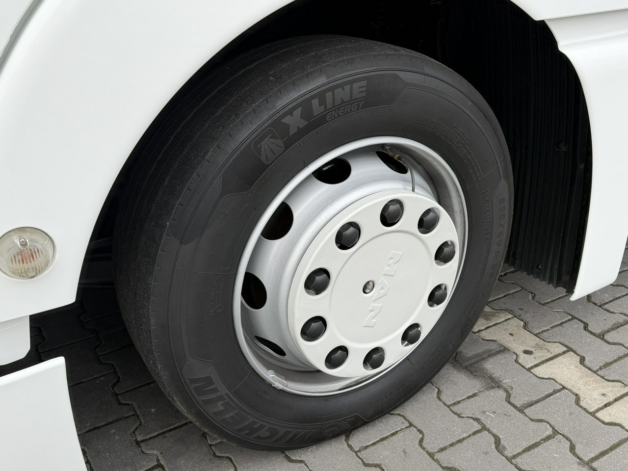 MAN TGX 24.440 6X2 E6 Przyczepa G.T.S PTT18S Tandem Zestaw 120 m3 - Curtain side truck: picture 5 MAN TGX 24.440 6X2 E6 Przyczepa G.T.S PTT18S Tandem Zestaw 120 m3 - Curtain side truck: picture 5