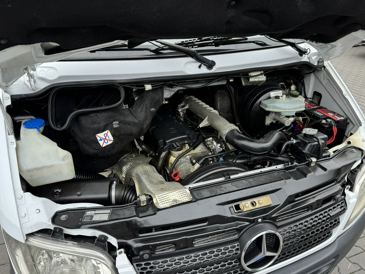 Cab chassis truck Mercedes Sprinter: picture 32