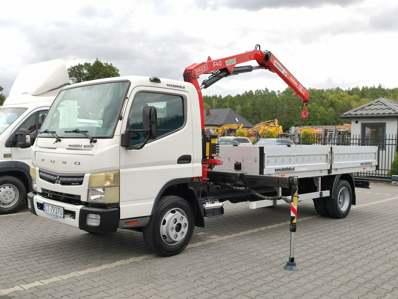 Mitsubishi Canter Fuso 7C15 3.0/150KM HDS FASSI F40 UNIKAT Super Stan !!! - Dropside/ Flatbed truck, Crane truck: picture 2 Mitsubishi Canter Fuso 7C15 3.0/150KM HDS FASSI F40 UNIKAT Super Stan !!! - Dropside/ Flatbed truck, Crane truck: picture 2