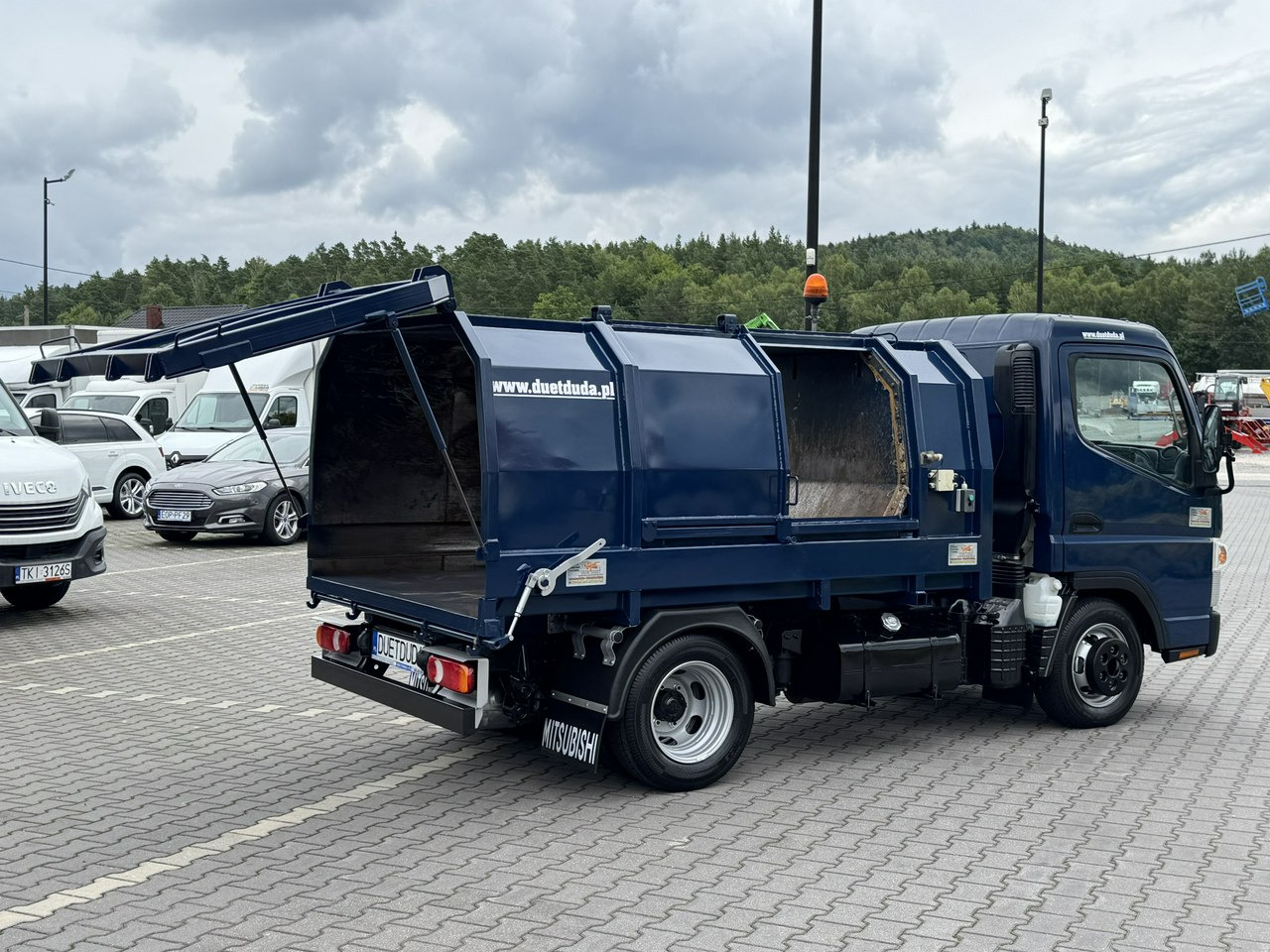 Mitsubishi Canter - Garbage truck: picture 5 Mitsubishi Canter - Garbage truck: picture 5