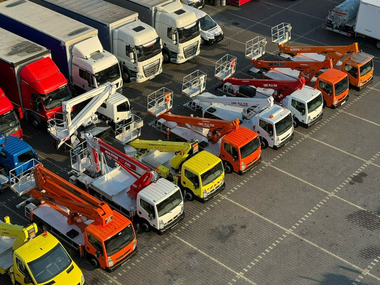 Nissan Cabstar - Truck mounted aerial platform: picture 2 Nissan Cabstar - Truck mounted aerial platform: picture 2