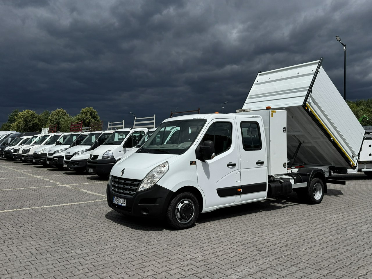 Renault Master - Tipper van: picture 3 Renault Master - Tipper van: picture 3