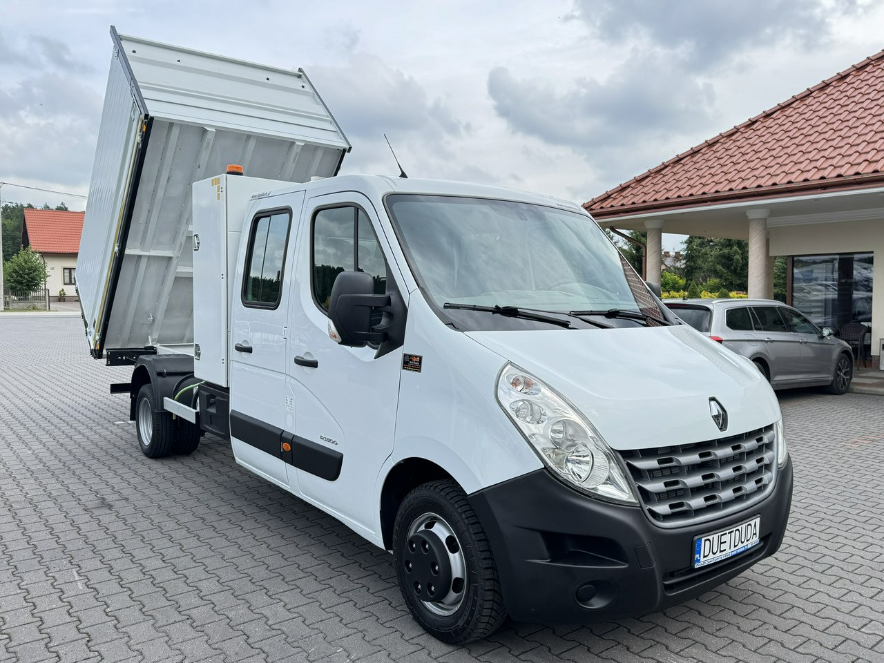 Renault Master - Tipper van: picture 4 Renault Master - Tipper van: picture 4