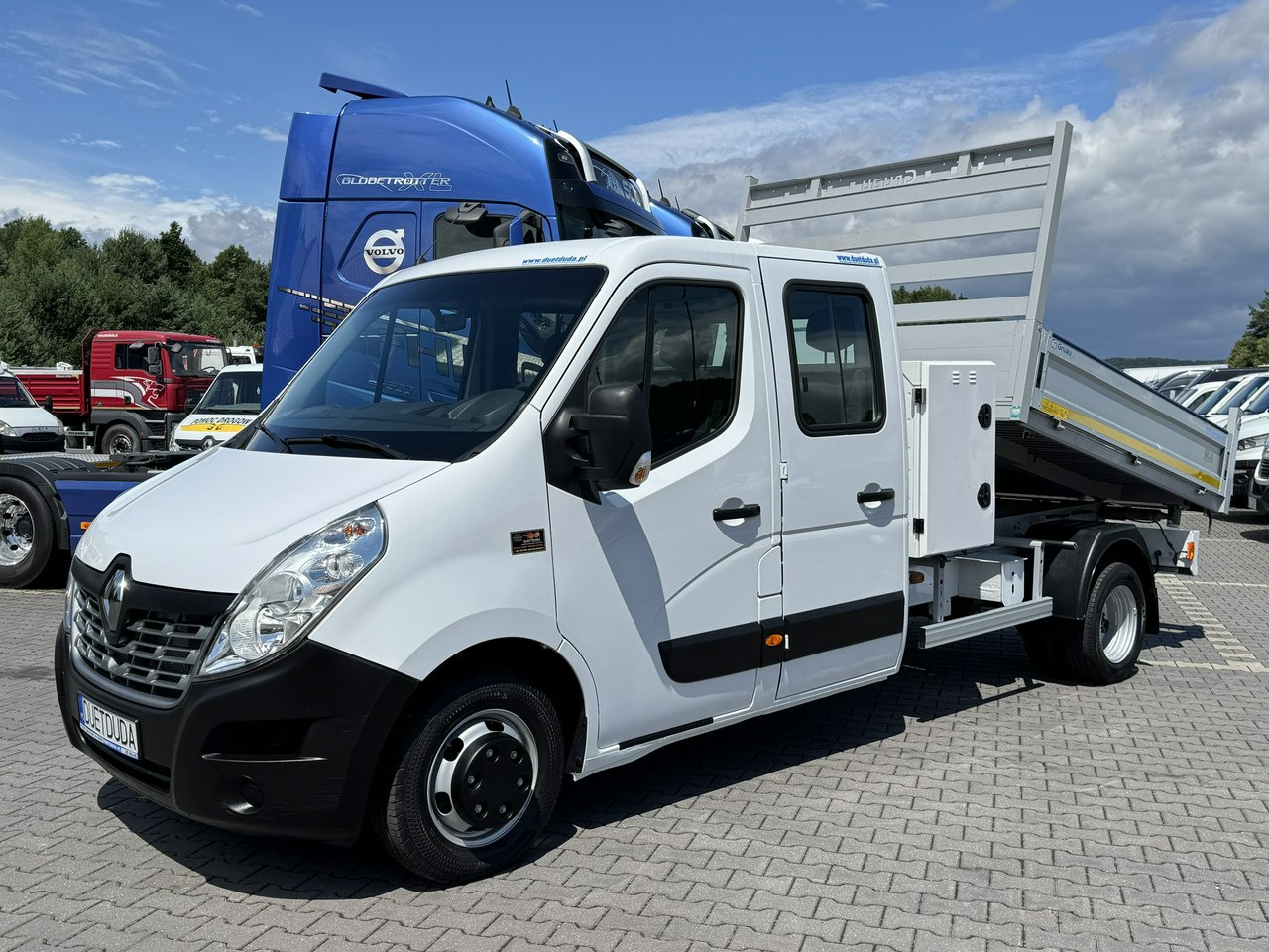 Renault Master - Tipper van: picture 5 Renault Master - Tipper van: picture 5