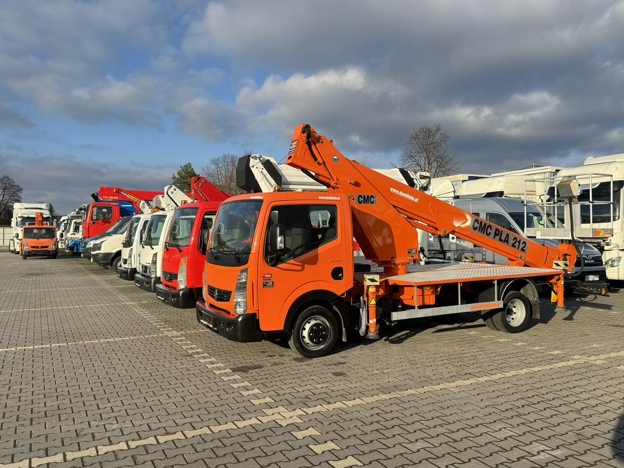 Renault Maxity - Truck mounted aerial platform: picture 1 Renault Maxity - Truck mounted aerial platform: picture 1