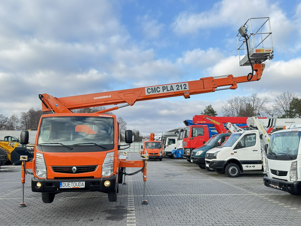 Renault Maxity - Truck mounted aerial platform: picture 2 Renault Maxity - Truck mounted aerial platform: picture 2