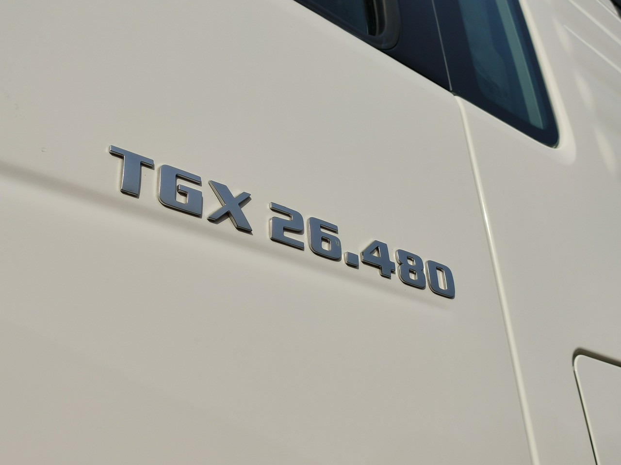 MAN TGX 26.480 E6 XLX 6x2 - Tractor unit: picture 3 MAN TGX 26.480 E6 XLX 6x2 - Tractor unit: picture 3