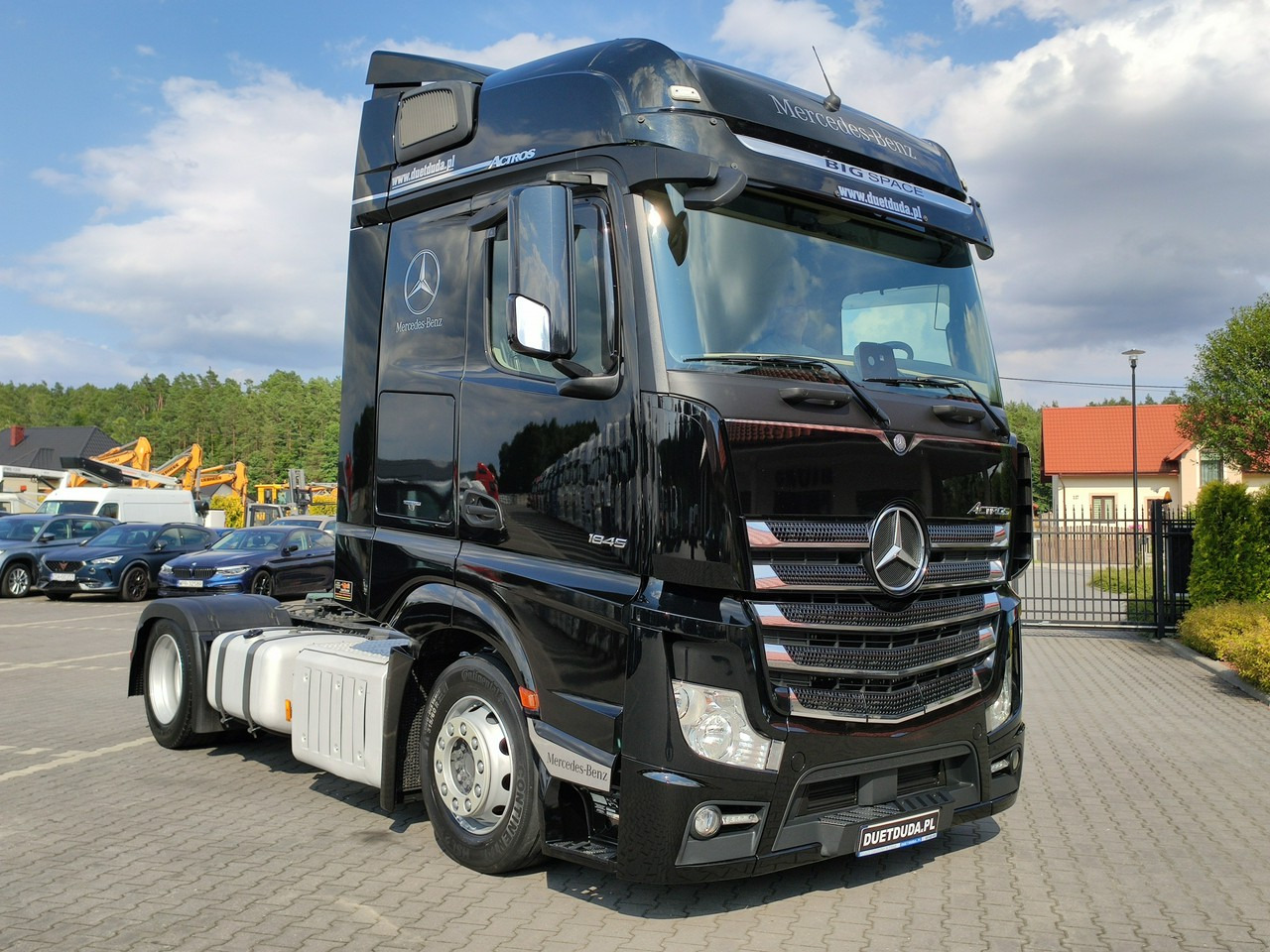 Mercedes ACTROS 1845 Euro 6 Big Space Low Deck Mega !!! - Tractor unit: picture 4 Mercedes ACTROS 1845 Euro 6 Big Space Low Deck Mega !!! - Tractor unit: picture 4