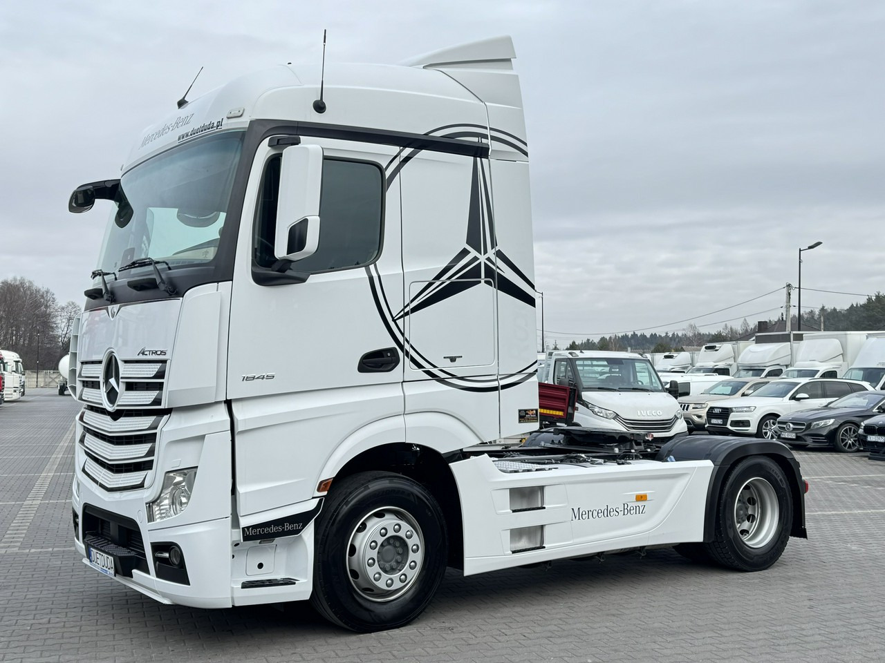 Mercedes ACTROS 1845 Euro 6 Stream Space Standard !!! - Tractor unit: picture 5 Mercedes ACTROS 1845 Euro 6 Stream Space Standard !!! - Tractor unit: picture 5