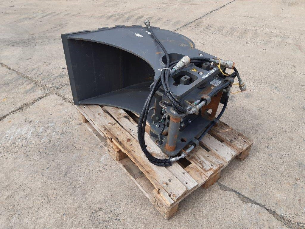 UAM VDL600M - Excavator bucket for Construction machinery: picture 5 UAM VDL600M - Excavator bucket for Construction machinery: picture 5