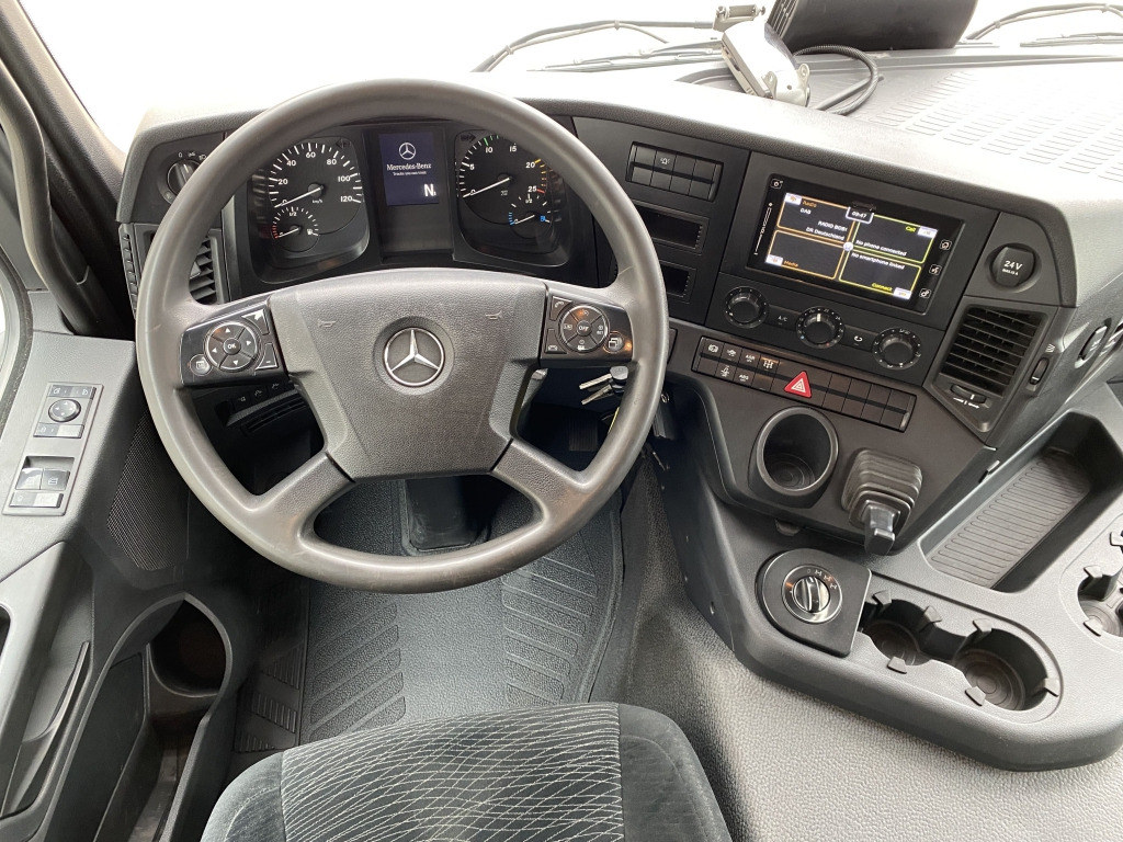 Tipper Mercedes-Benz 3345 6x6 Arocs: picture 18