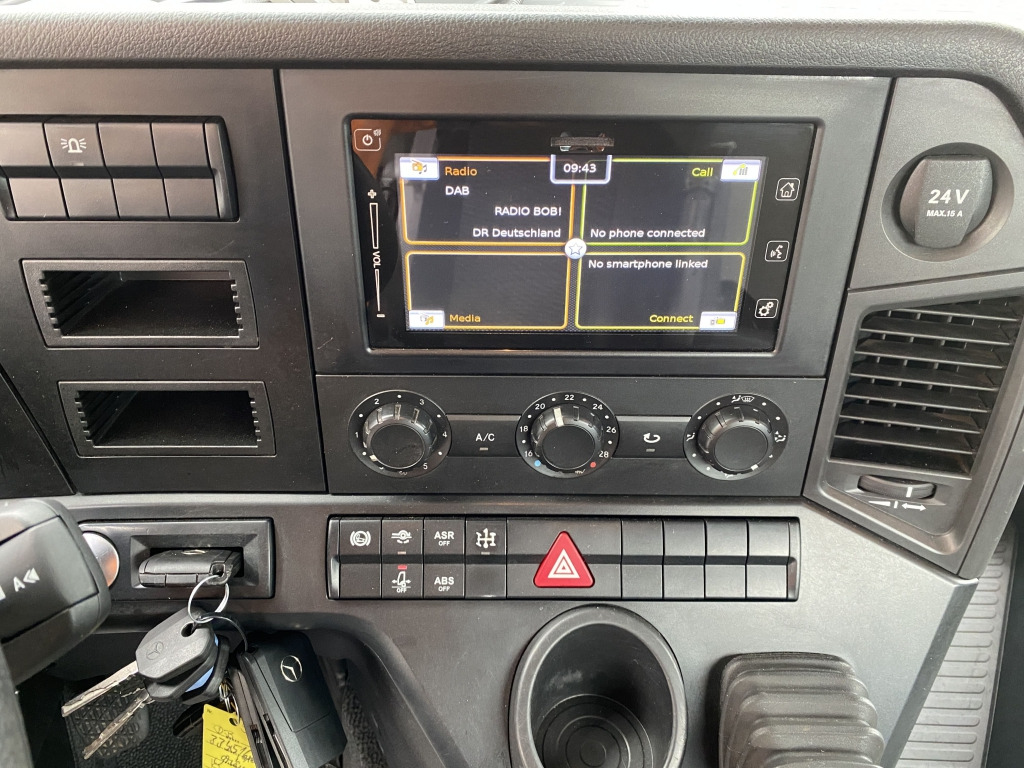 Tipper Mercedes-Benz 3345 6x6 Arocs: picture 20