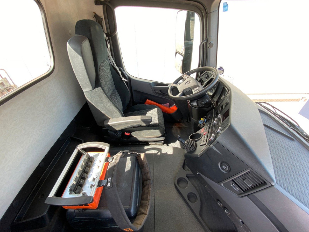 Tipper, Crane truck Mercedes-Benz Arocs 1843 HAD 4x4 | Atlas 116.3-A3*5+6.Kreis: picture 17