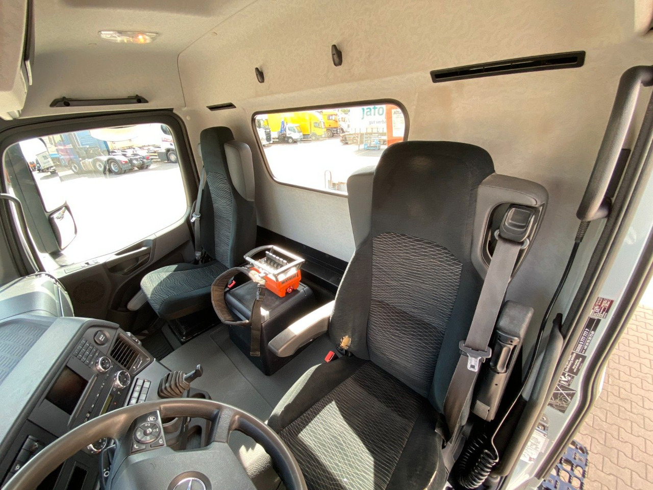 Tipper, Crane truck Mercedes-Benz Arocs 1843 HAD 4x4 | Atlas 116.3-A3*5+6.Kreis: picture 15