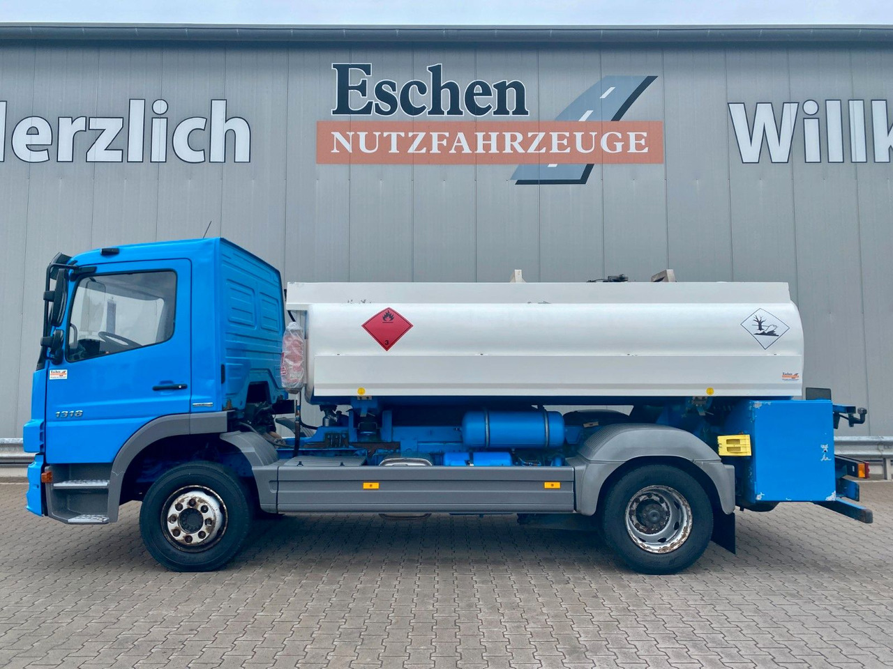 Mercedes-Benz Atego 1318 | Esterer A3*7480ltr*AHK*1.Hand - Tanker truck: picture 2 Mercedes-Benz Atego 1318 | Esterer A3*7480ltr*AHK*1.Hand - Tanker truck: picture 2