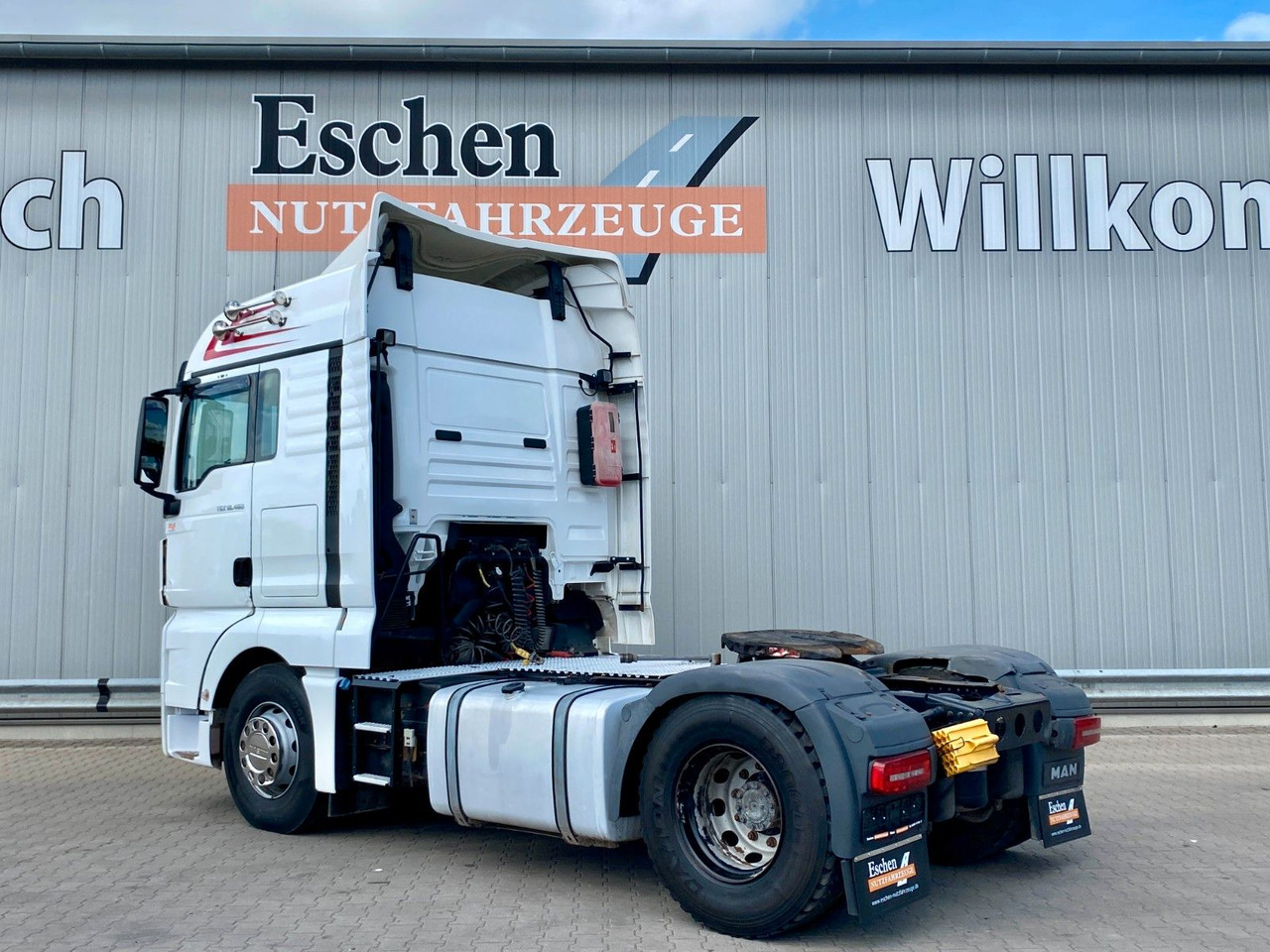 MAN TGX 18.460 LLS | XLX*Hydraulik*Navi*Retarder*AC - Tractor unit: picture 3 MAN TGX 18.460 LLS | XLX*Hydraulik*Navi*Retarder*AC - Tractor unit: picture 3