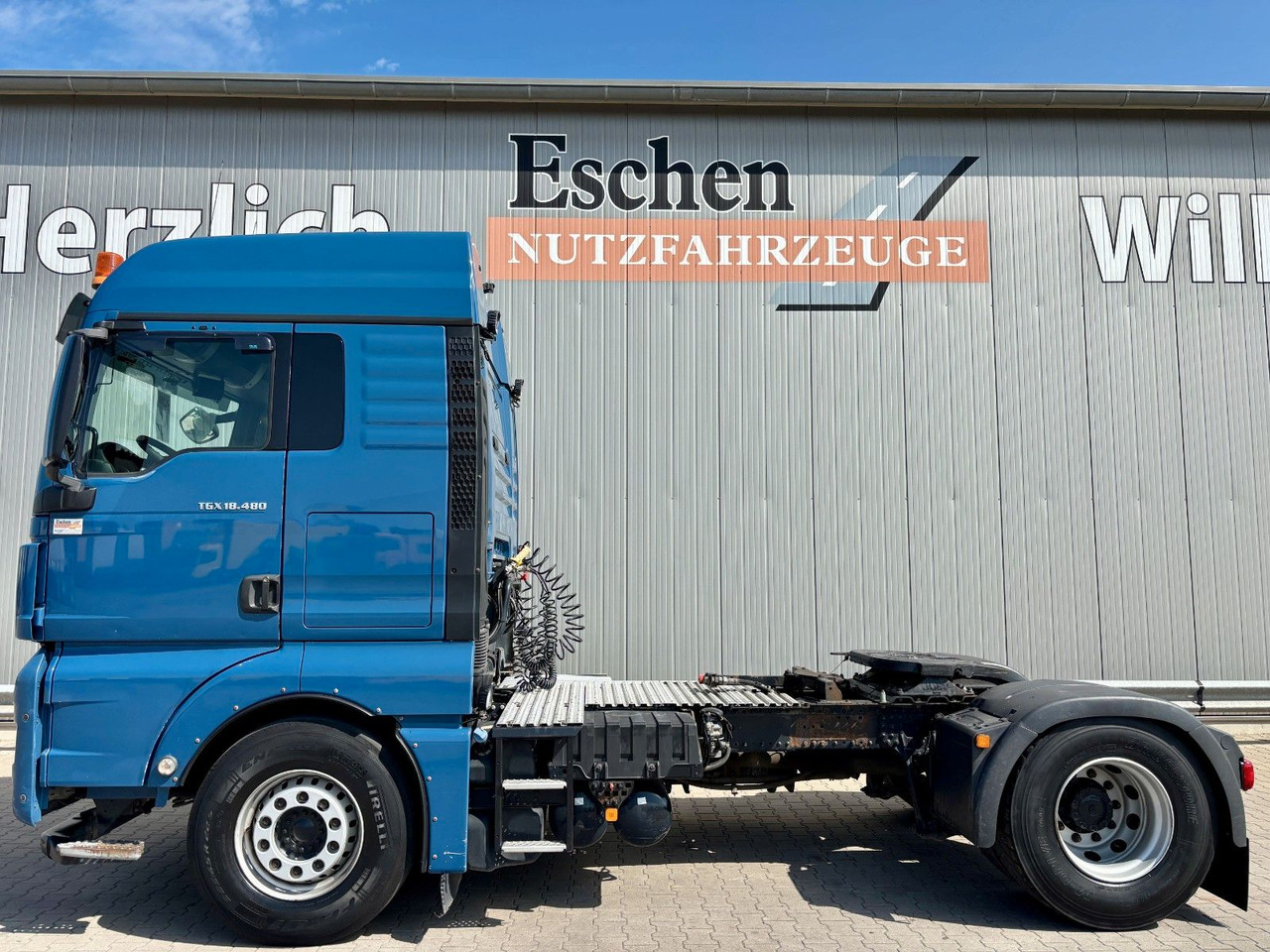 MAN TGX 18.480 BLS | XLX*2x Hydraulik*Intarder*Navi - Tractor unit: picture 2 MAN TGX 18.480 BLS | XLX*2x Hydraulik*Intarder*Navi - Tractor unit: picture 2