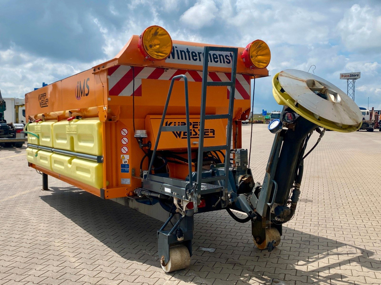 Küpper-Weisser|IMSSN 8m³ Salzstreuer*auf Gestell - Truck: picture 3 Küpper-Weisser|IMSSN 8m³ Salzstreuer*auf Gestell - Truck: picture 3