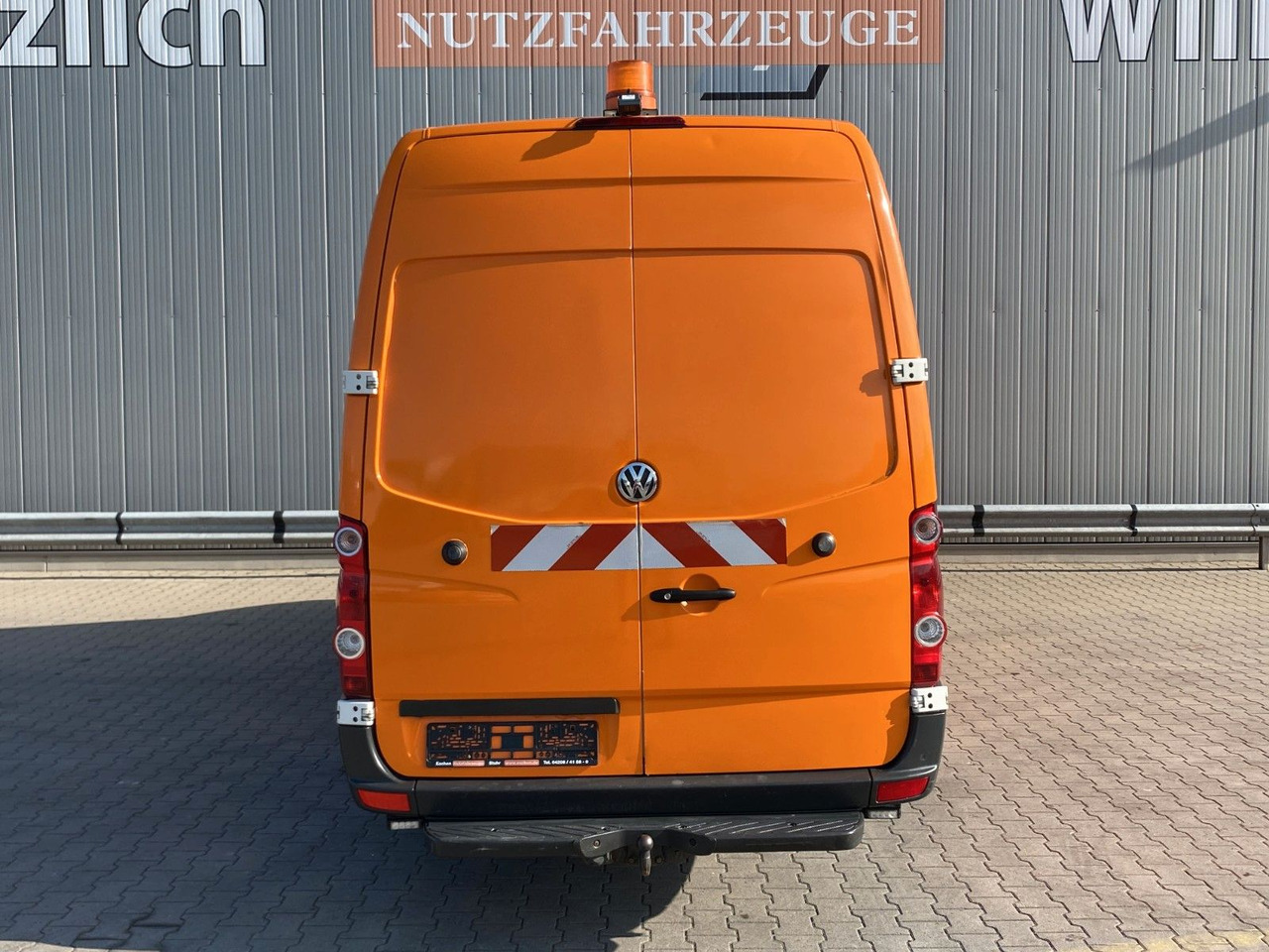 Volkswagen Crafter Kamerawagen |PC-Setup*Standklima*RFK*AHK - Passenger van: picture 4 Volkswagen Crafter Kamerawagen |PC-Setup*Standklima*RFK*AHK - Passenger van: picture 4