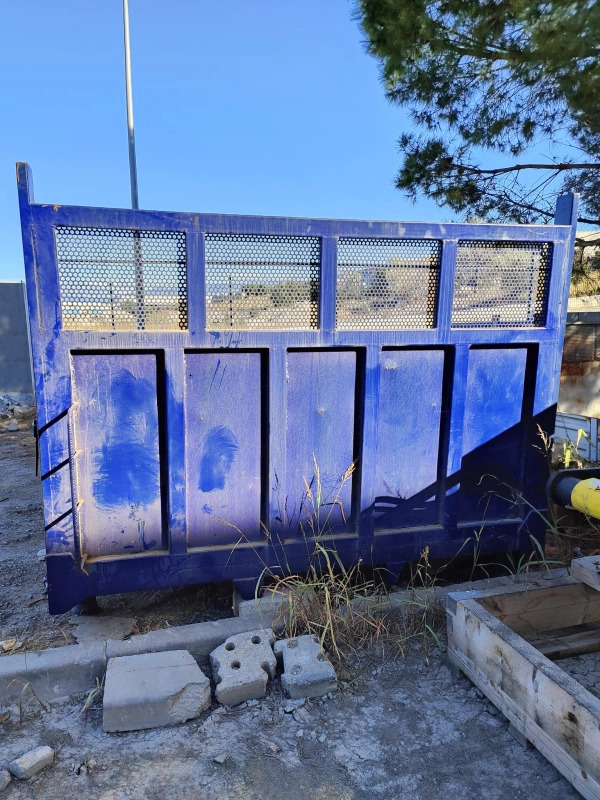 Caja quita y pon 3000x2500x800 MM - Flatbed body: picture 3 Caja quita y pon 3000x2500x800 MM - Flatbed body: picture 3