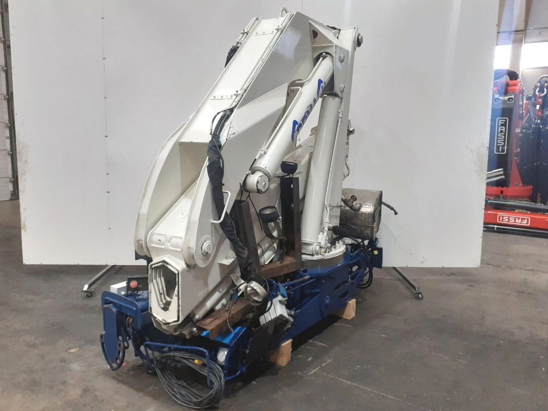 Grúa Cormach 28000 E4 - Truck mounted crane for Truck: picture 4 Grúa Cormach 28000 E4 - Truck mounted crane for Truck: picture 4