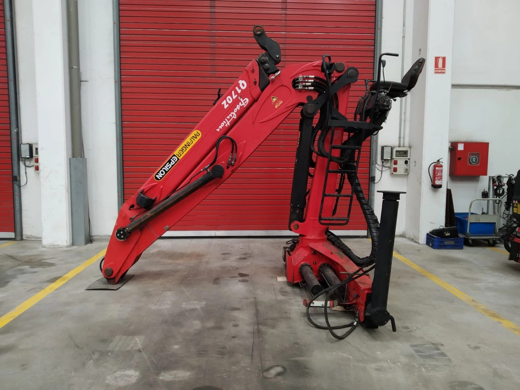 Grúa Epsilon Q170Z96 (1) - Truck mounted crane for Truck: picture 4 Grúa Epsilon Q170Z96 (1) - Truck mounted crane for Truck: picture 4