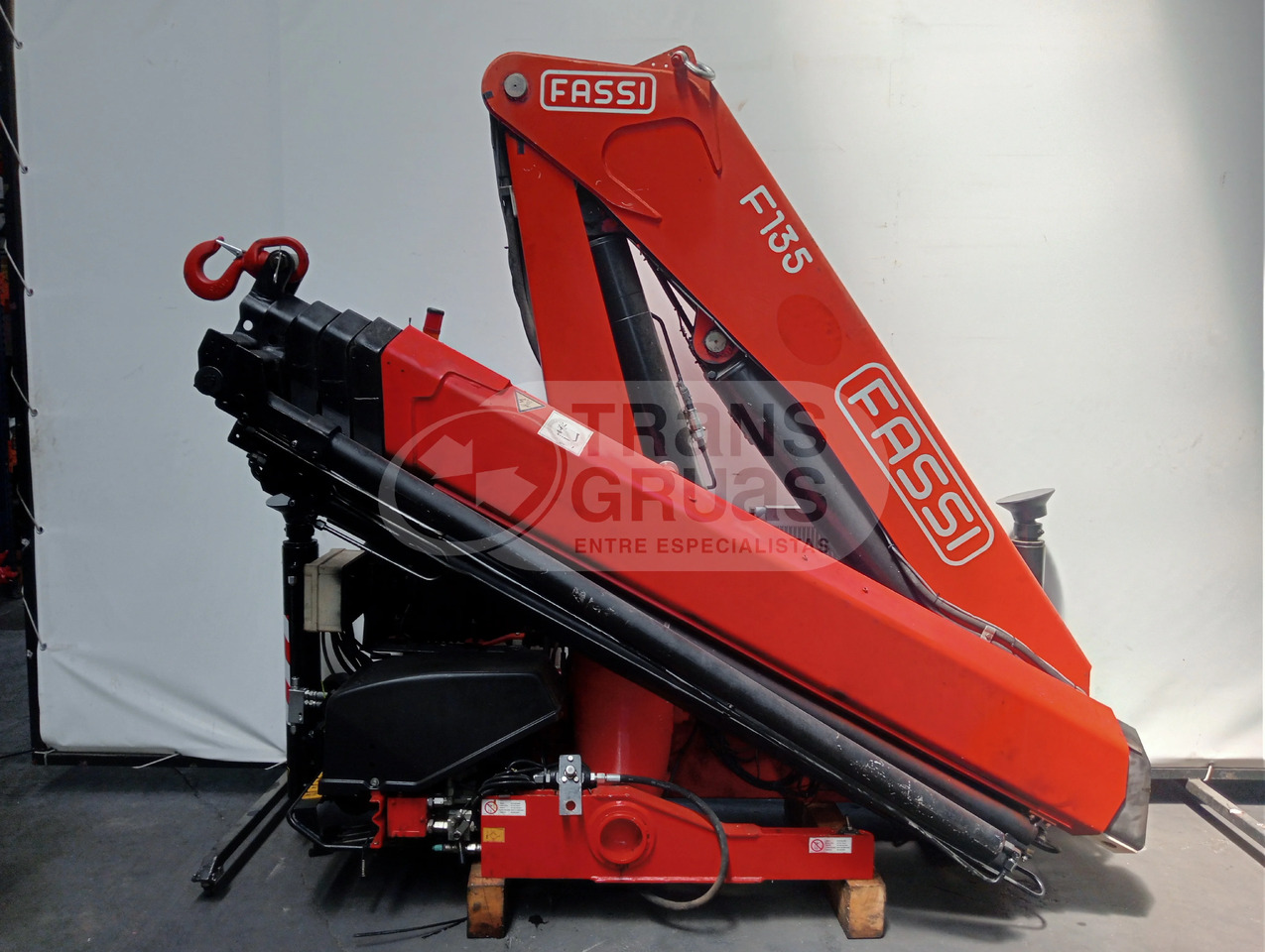 Grúa hidráulica Fassi F135A.0.25 E-ACTIVE - Truck mounted crane: picture 1 Grúa hidráulica Fassi F135A.0.25 E-ACTIVE - Truck mounted crane: picture 1