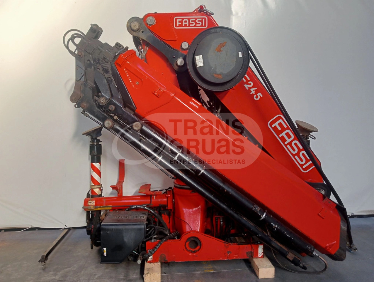 Grúa hidráulica Fassi F245A.2.25 - Truck mounted crane: picture 3 Grúa hidráulica Fassi F245A.2.25 - Truck mounted crane: picture 3