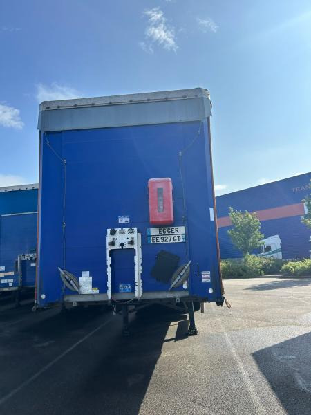 Fliegl - Curtainsider semi-trailer: picture 5 Fliegl - Curtainsider semi-trailer: picture 5