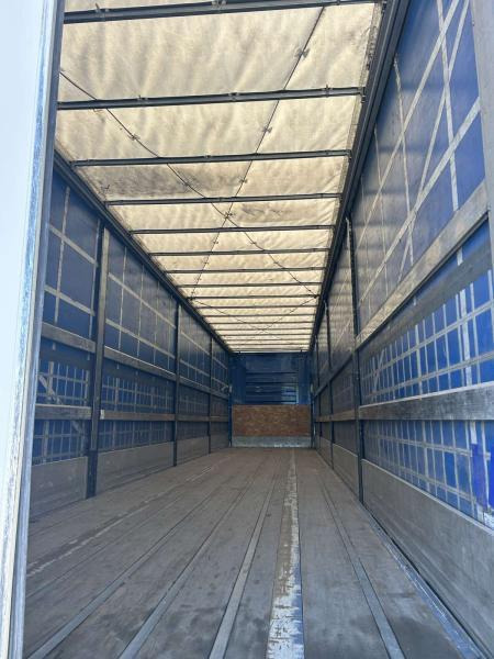Fruehauf - Curtainsider semi-trailer: picture 5 Fruehauf - Curtainsider semi-trailer: picture 5