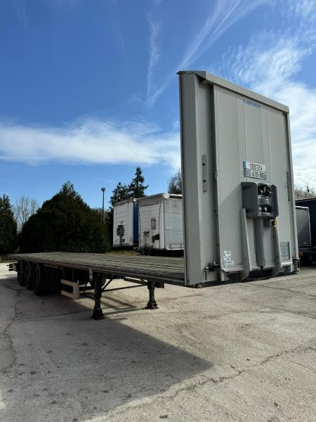 Fruehauf - Dropside/ Flatbed semi-trailer: picture 1 Fruehauf - Dropside/ Flatbed semi-trailer: picture 1
