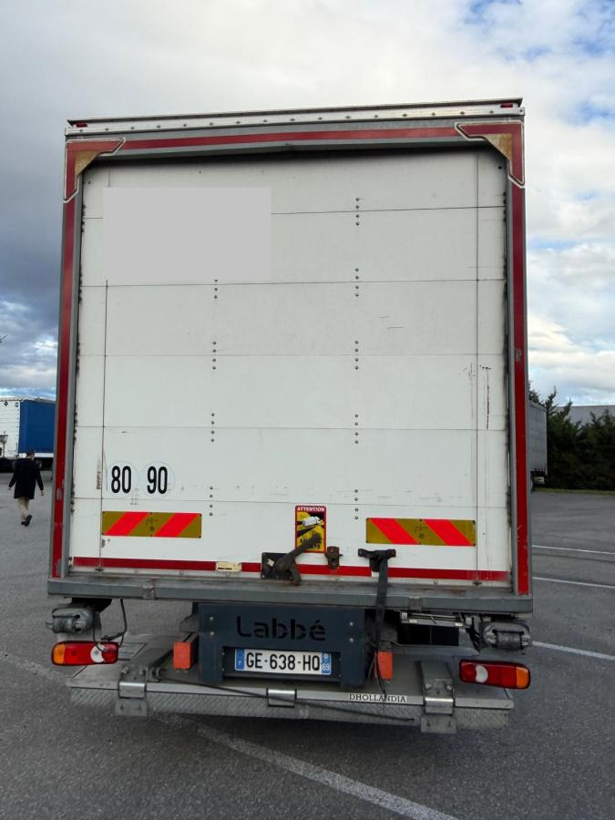 Iveco Eurocargo 120E22 - Box truck: picture 3 Iveco Eurocargo 120E22 - Box truck: picture 3