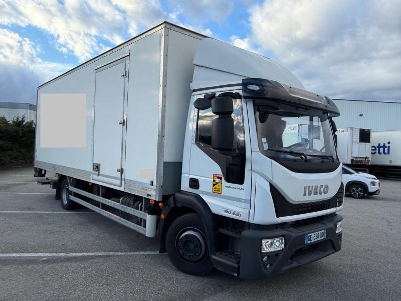 Box truck Iveco Eurocargo 120E22: picture 1