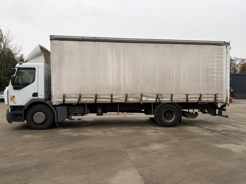 Renault Midlum 280 - Curtain side truck: picture 2 Renault Midlum 280 - Curtain side truck: picture 2