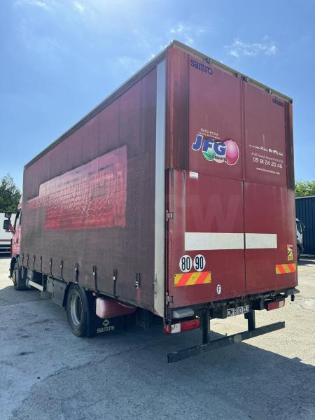 Renault Premium 450 - Curtain side truck: picture 5 Renault Premium 450 - Curtain side truck: picture 5