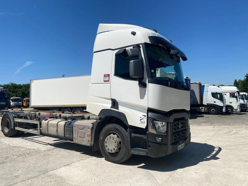 Renault T-Series 460 - Container transporter/ Swap body truck: picture 2 Renault T-Series 460 - Container transporter/ Swap body truck: picture 2