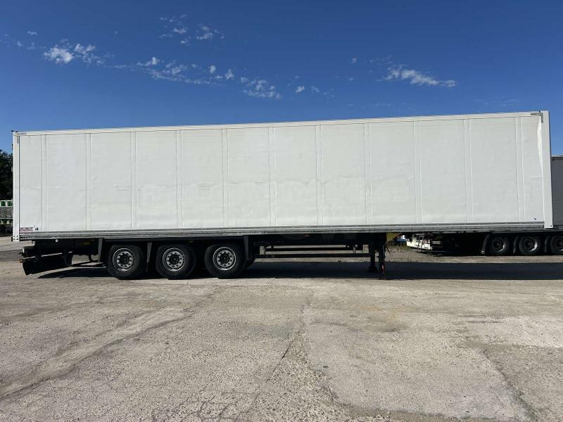 Schmitz Cargobull - Isothermal semi-trailer: picture 2 Schmitz Cargobull - Isothermal semi-trailer: picture 2