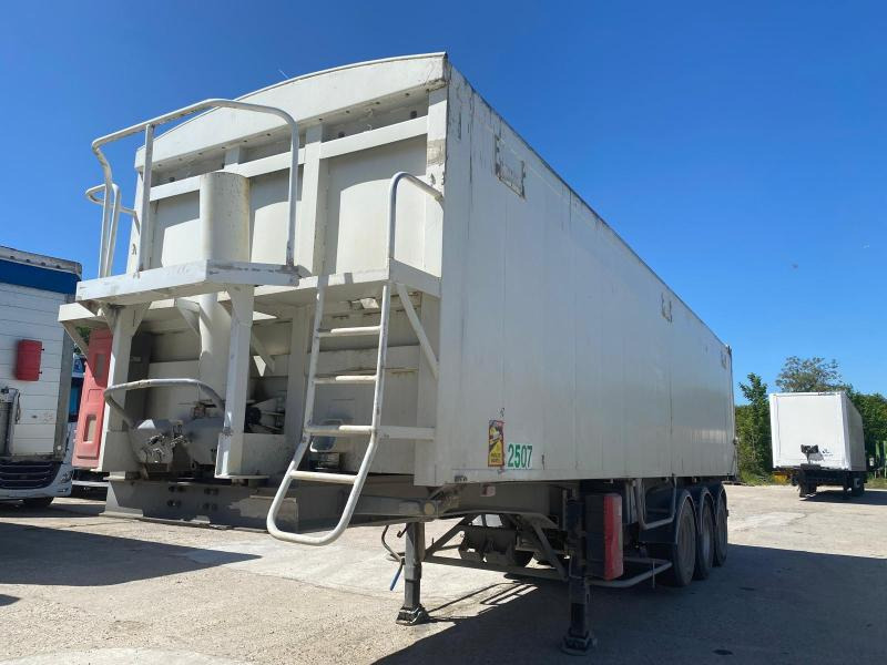 Stas - Tipper semi-trailer: picture 3 Stas - Tipper semi-trailer: picture 3