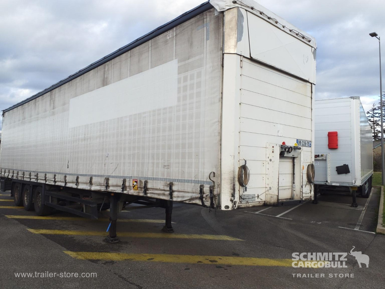 SCHMITZ Curtainsider Standard - Curtainsider semi-trailer: picture 1 SCHMITZ Curtainsider Standard - Curtainsider semi-trailer: picture 1