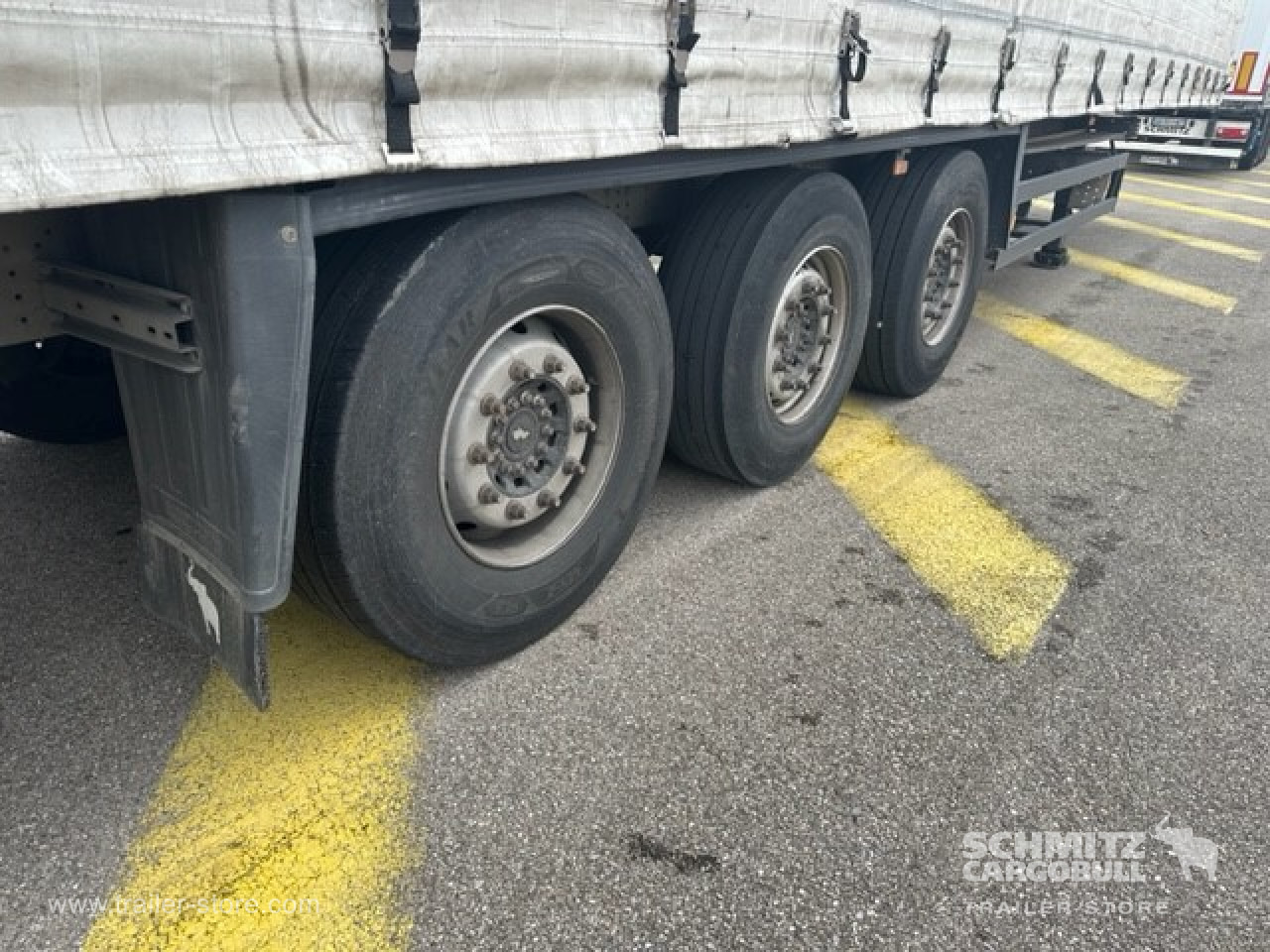 SCHMITZ Curtainsider Standard - Curtainsider semi-trailer: picture 2 SCHMITZ Curtainsider Standard - Curtainsider semi-trailer: picture 2
