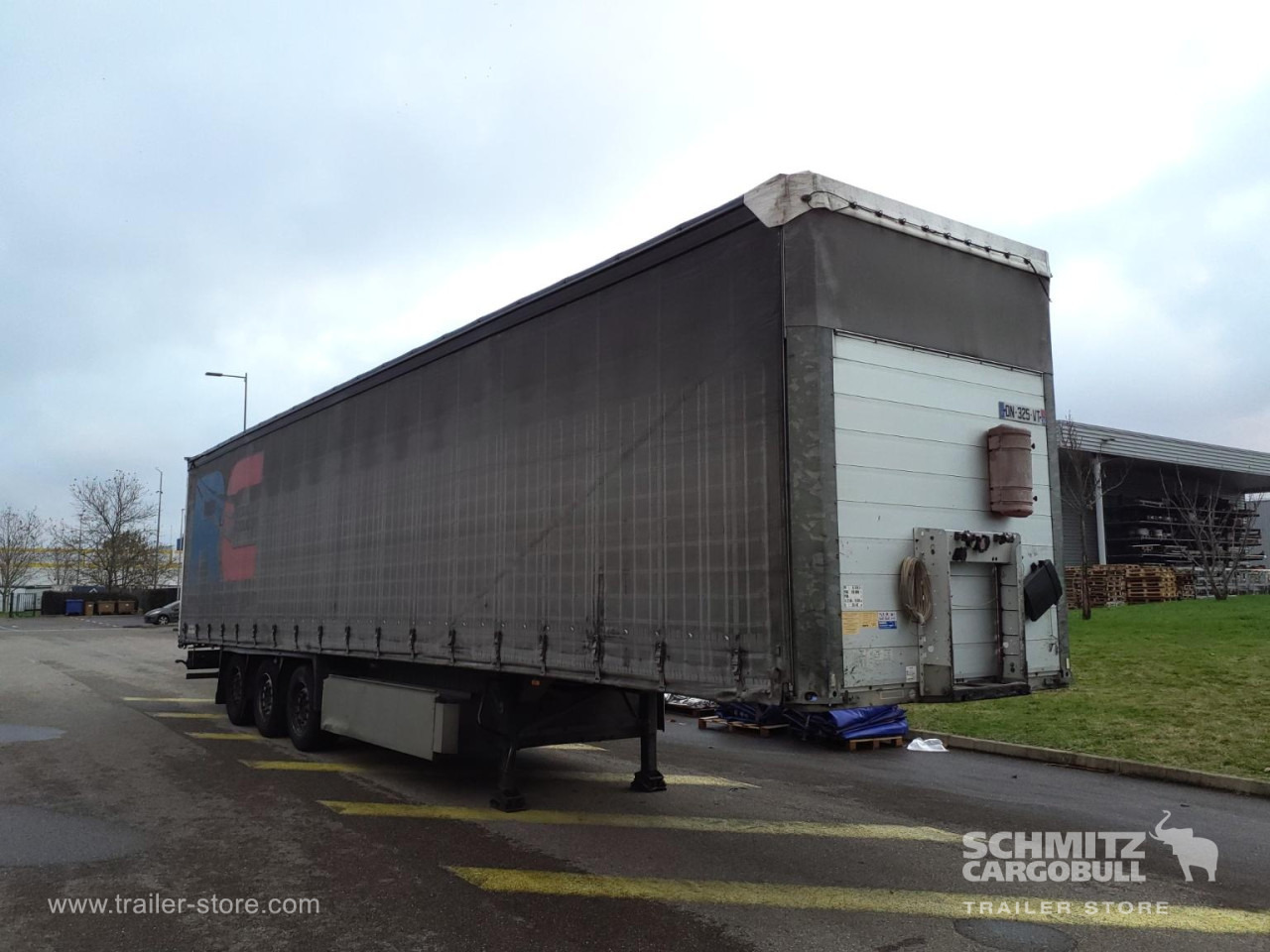 SCHMITZ Curtainsider Standard - Curtainsider semi-trailer: picture 1 SCHMITZ Curtainsider Standard - Curtainsider semi-trailer: picture 1