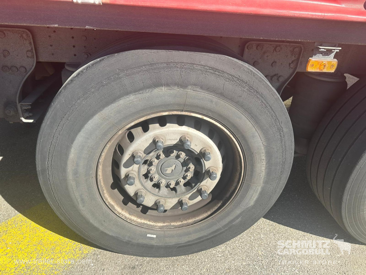 SCHMITZ Curtainsider Standard - Curtainsider semi-trailer: picture 4 SCHMITZ Curtainsider Standard - Curtainsider semi-trailer: picture 4