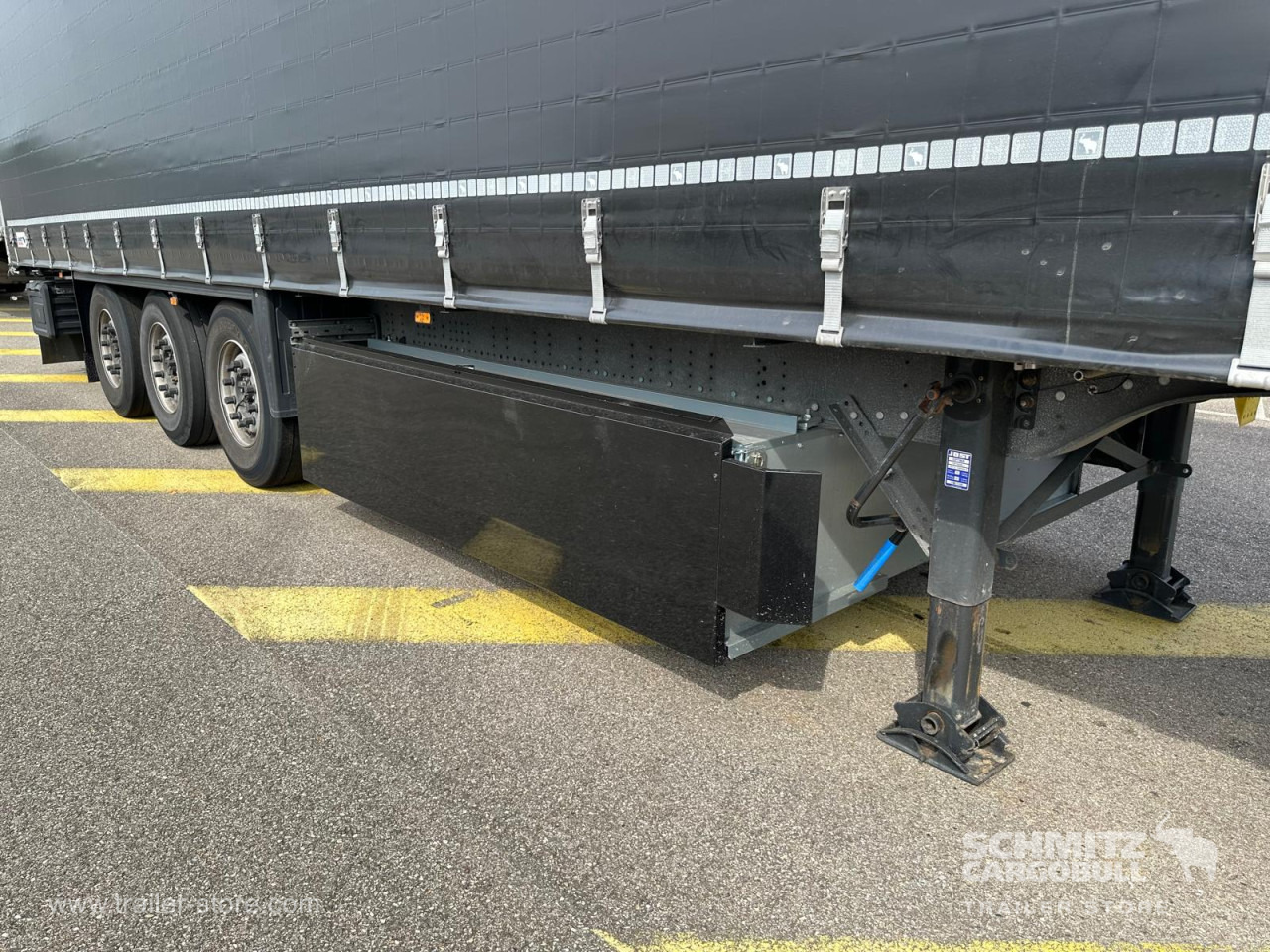 SCHMITZ Curtainsider Standard - Curtainsider semi-trailer: picture 2 SCHMITZ Curtainsider Standard - Curtainsider semi-trailer: picture 2