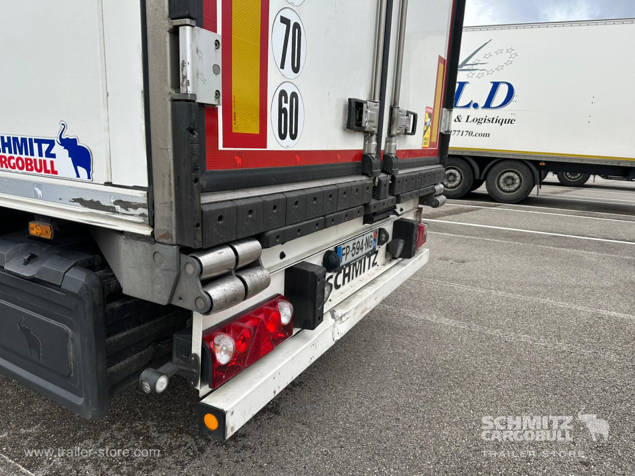 Isothermal semi-trailer SCHMITZ Reefer Standard: picture 11