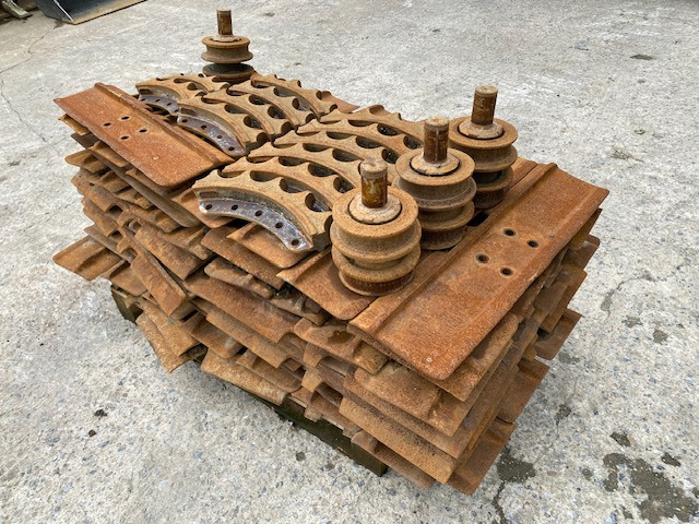 Bodenplatten 750mm - CAT D 6 K/N LGP - Systeme One - 246-5726 - Track for Construction machinery: picture 3 Bodenplatten 750mm - CAT D 6 K/N LGP - Systeme One - 246-5726 - Track for Construction machinery: picture 3