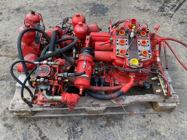 2426877 - O&K L45 - Spare parts for Construction machinery: picture 2 2426877 - O&K L45 - Spare parts for Construction machinery: picture 2