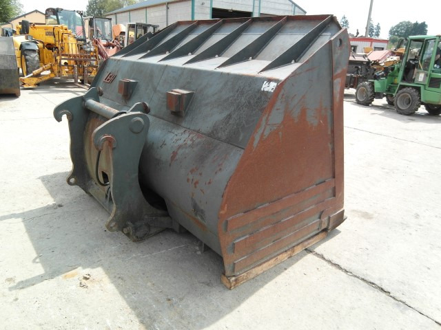 Volvo - Loader bucket: picture 3 Volvo - Loader bucket: picture 3