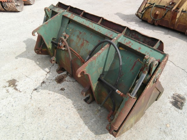 Zettelmeyer ZL 602 - Loader bucket: picture 3 Zettelmeyer ZL 602 - Loader bucket: picture 3